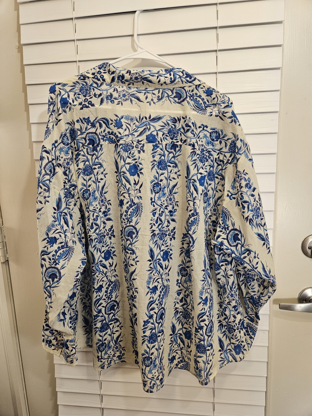 NWT Chelsea & Theodore Blue White Floral Block Print Button Front Shirt Sz 2X - Picture 4 of 11